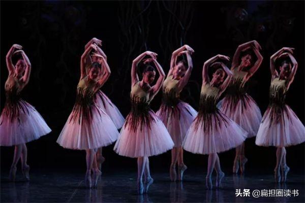 芭蕾的起源与发展，优雅舞蹈艺术的生命力